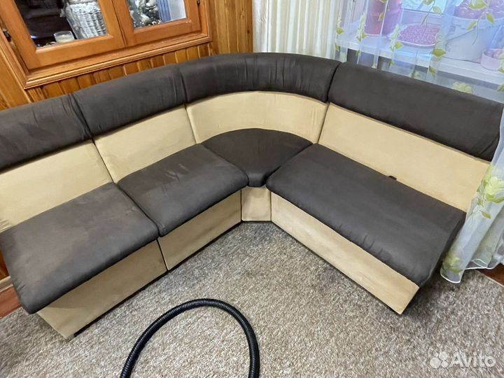 Химчистка мягкой мебели и ковров в Тюмени