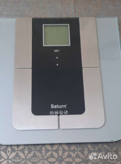 Весы напольные Saturn