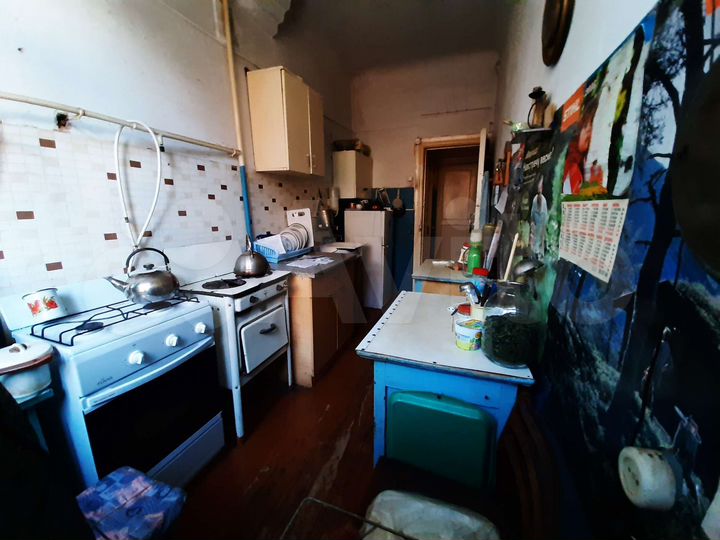 Комната 54,9 м² в 3-к., 2/4 эт.