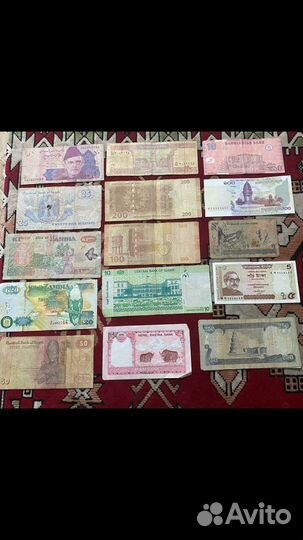 Купюры различных стран мира