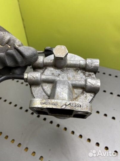 Корпус топливного фильтра Ford Transit 4 2.5D