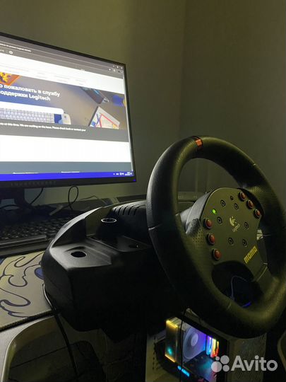Игровой руль logitech momo racing 900