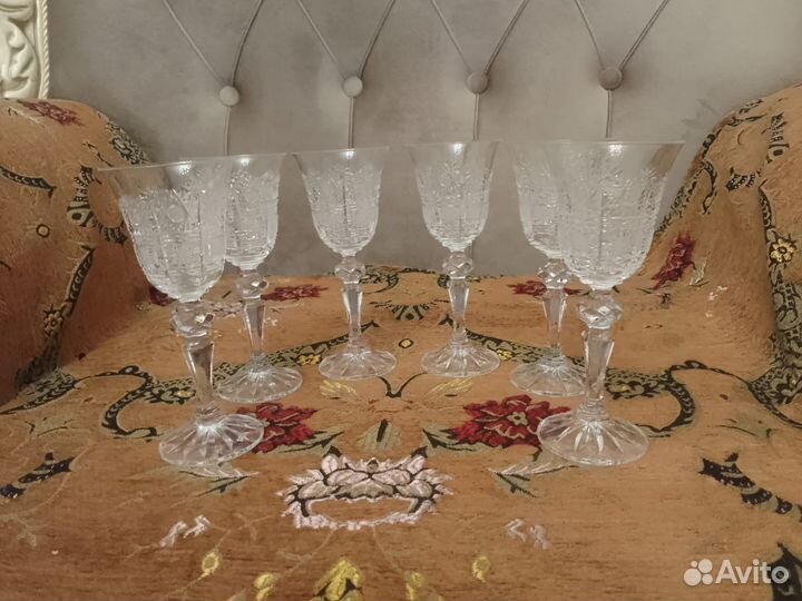 Хрустальные рюмки