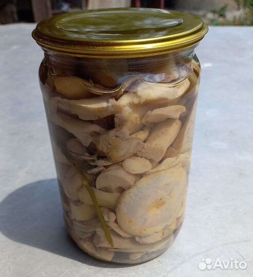 Грибы грузди маринованные
