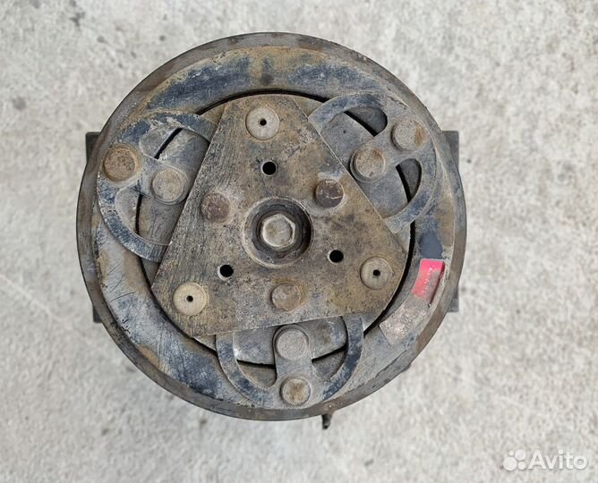 Компрессор кондиционера Volvo S80