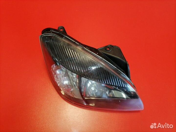 Фара передняя правая Kia Rio JB G4EE 2011