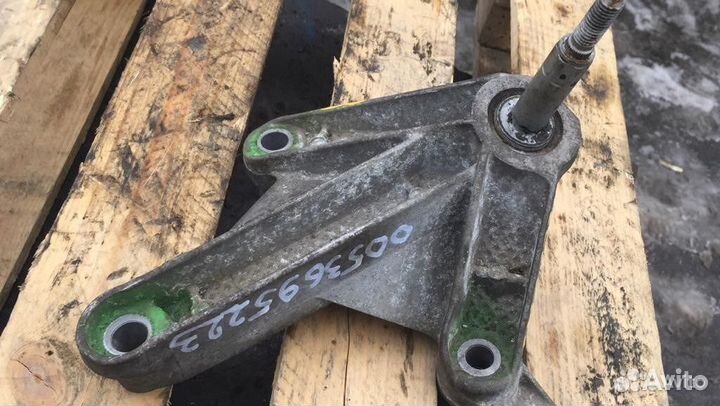 Кронштейн левый кпп renault Рено