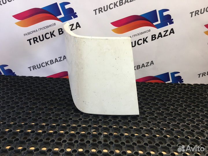 Спойлер кабины верхний правый Daf XF105