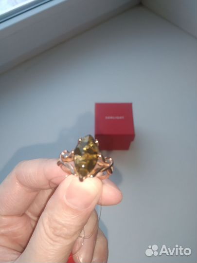 Серебряное кольцо с янтарём