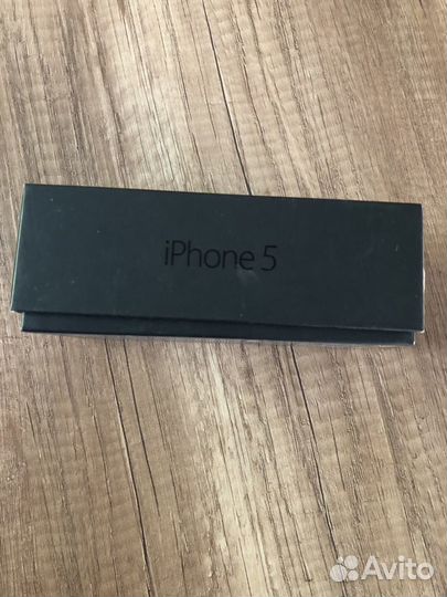 Оригинальная Коробка от iPhone 5