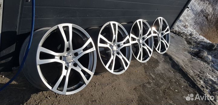 Продам Литые диски OZ R20 на LC200