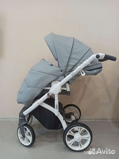 Коляска 2 в 1 Roan Bass Soft