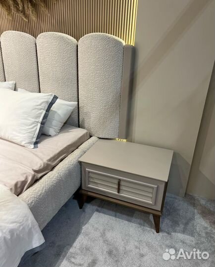 Кровать двуспальная