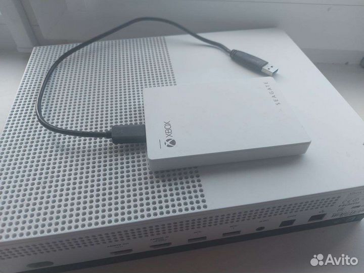 Xbox One S