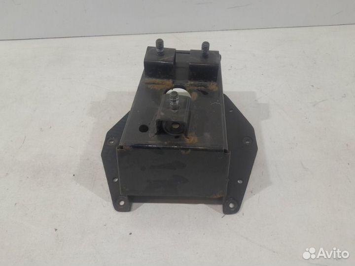 Держатель колесная ниша задний задний Uaz Patriot