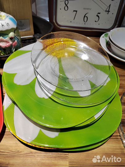 Посуда: тарелки, кувшин, сковорода и др