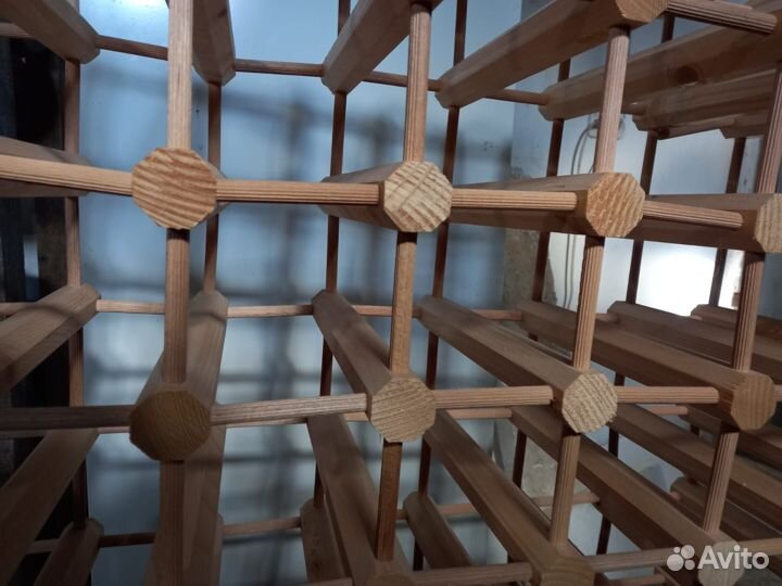 Винный шкаф из дерева