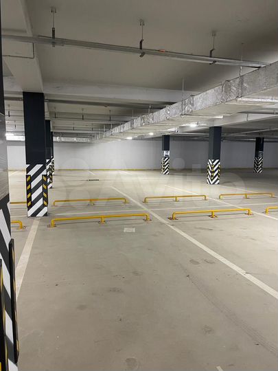 Машиноместо, 15 м²