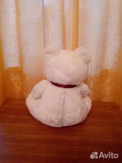 Плюшевый медвежонок