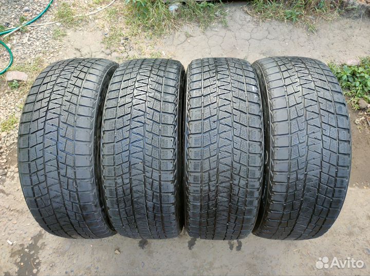 Bridgestone Blizzak DM-V1 235/60 R17