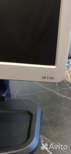 Продаю монитор HP 1740