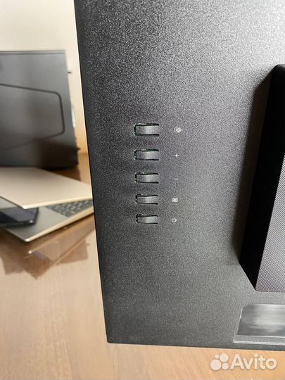 Монитор для компьютера 24