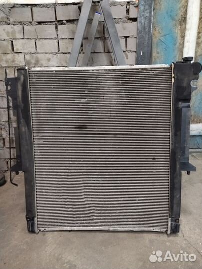 Радиатор охлаждения mitsubishi pajero sport