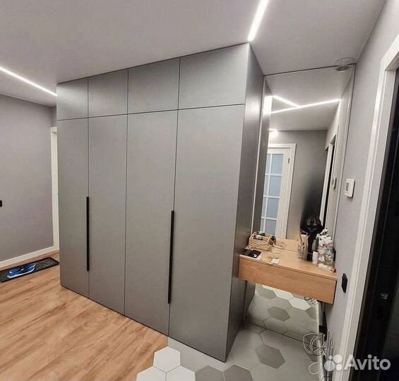 Шкаф в прихожую