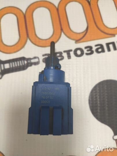 Концевик сцепления Skoda Fabia 1