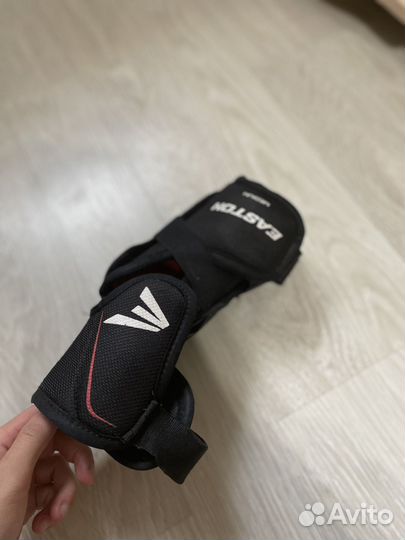 Нагрудник хоккейный детский + защита на локти