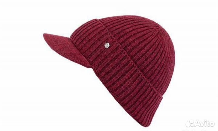 Шапка с козырьком из 90