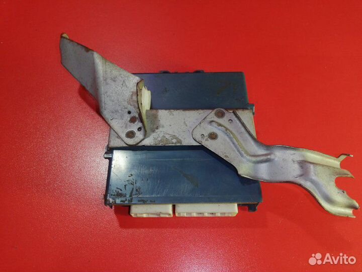 Блок управления светом Lexus Is250 GSE21 2GR-FSE