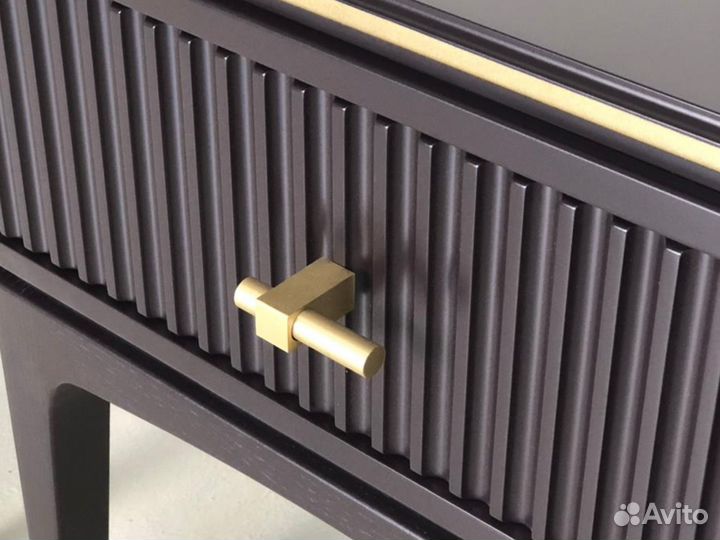 Тумба прикроватная