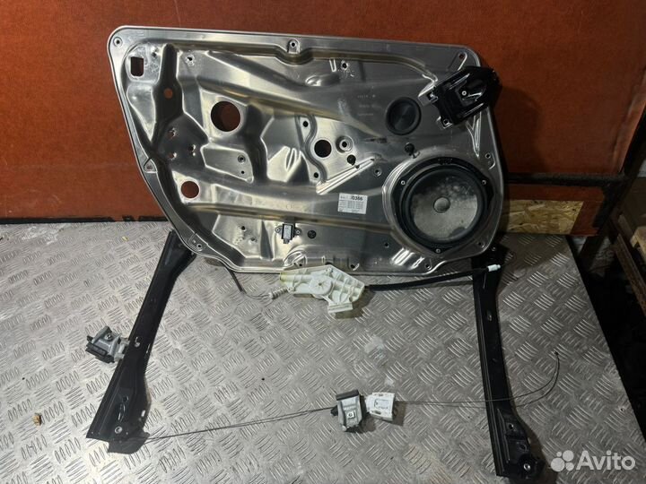 Механизм стеклоподъемника двери Mercedes W204
