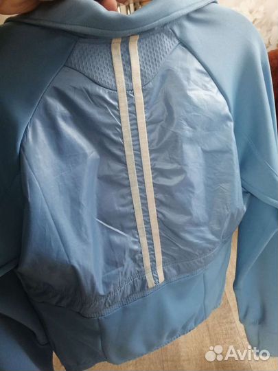 Спортивный костюм женский