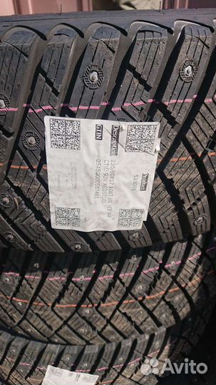 Goodyear UltraGrip Ice Arctic SUV 235/60 R17 106T