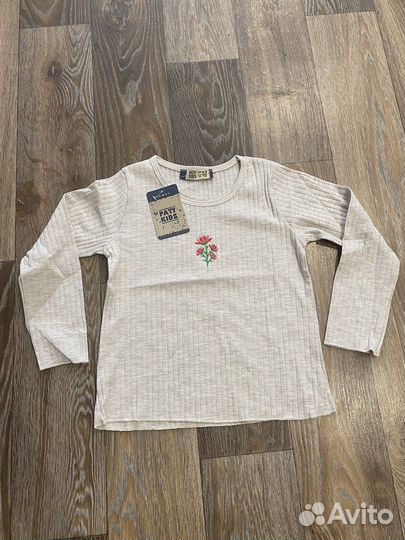 Лонгслив кофта новая для девочки