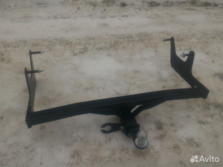 Фаркоп на largus