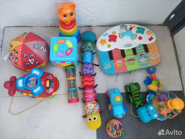 Развивающие игрушки пакетом