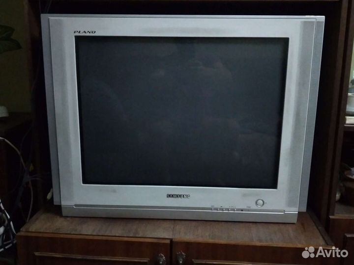 Телевизор samsung