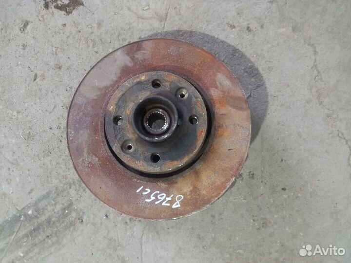 Кулак поворотный правый Nissan Almera G15 2012