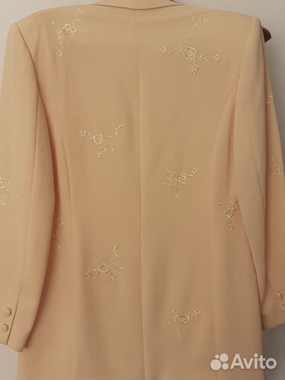 Костюм тройка(пиджак, брюки, жилет)