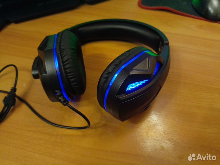 Клавиатура. Мышь. Наушники. Коврик