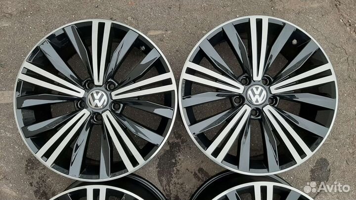 Оригинальные диски Volkswagen Tiguan R18 комплект