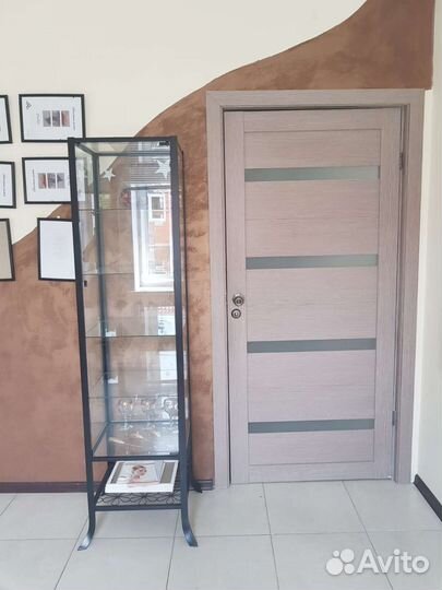 Межкомнатная дверь б/у 70 см шириной