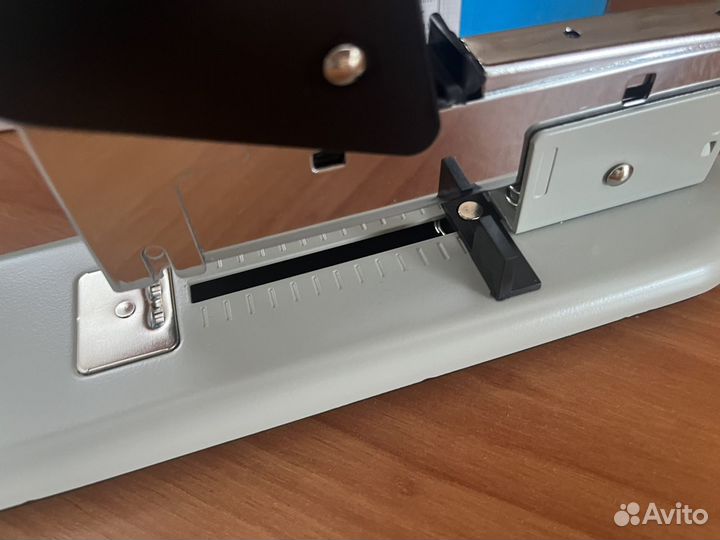 Степлер мощный KW-Trio 50SB до 100 листов черный