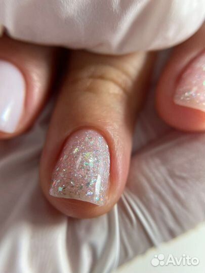 Модель на маникюр, педикюр