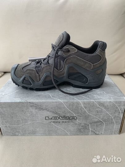 Кроссовки Lowa Zephyr