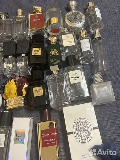 Пустые флаконы от парфюма