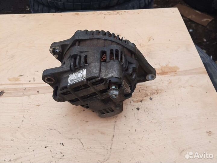 Генератор Митсубиси Лансер 10 2.0 1.8